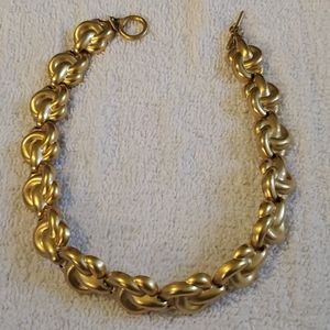 Vintage Anne klein necklace